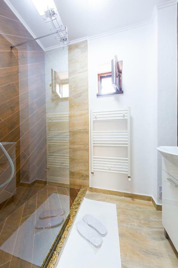Casa Cu Nuc Hotel Алба Юлия Екстериор снимка