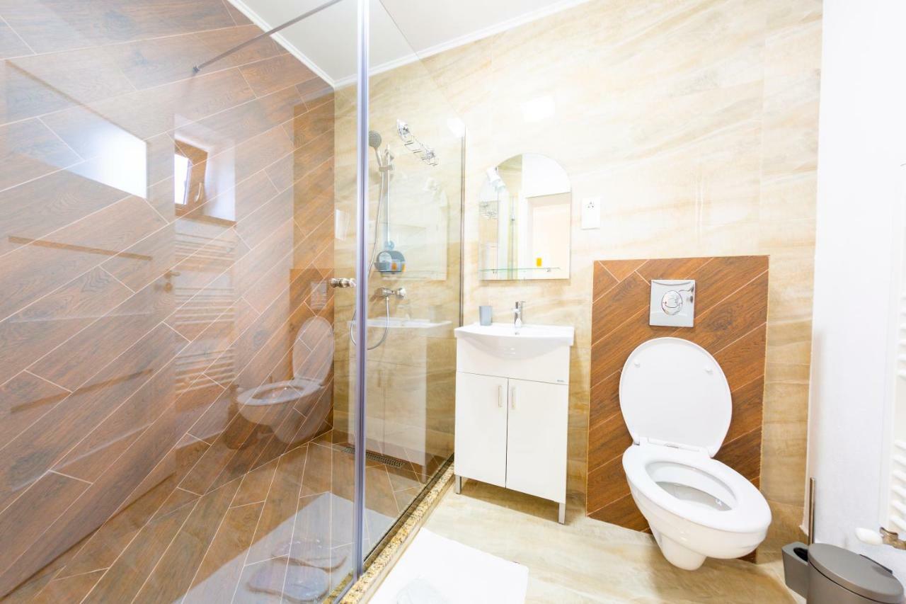 Casa Cu Nuc Hotel Алба Юлия Екстериор снимка