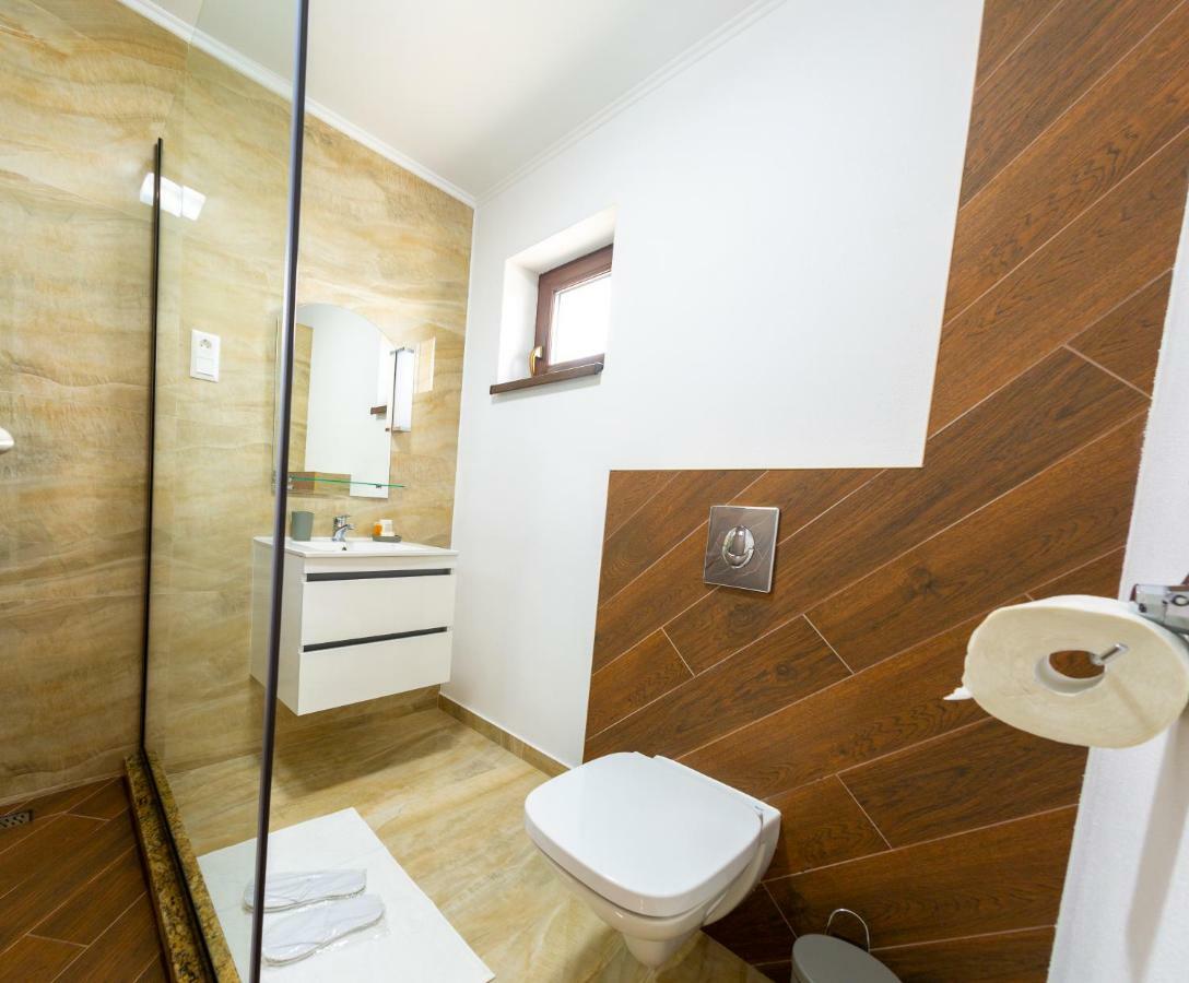 Casa Cu Nuc Hotel Алба Юлия Екстериор снимка